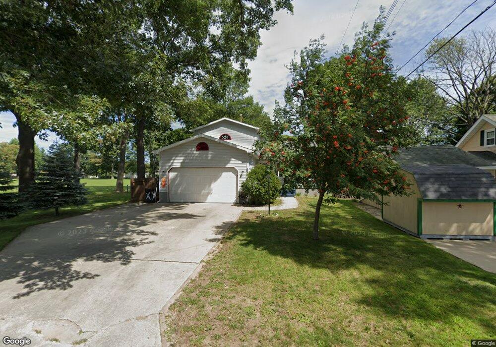 2616 21st Ave, Port Huron, MI 48060 - photo 1