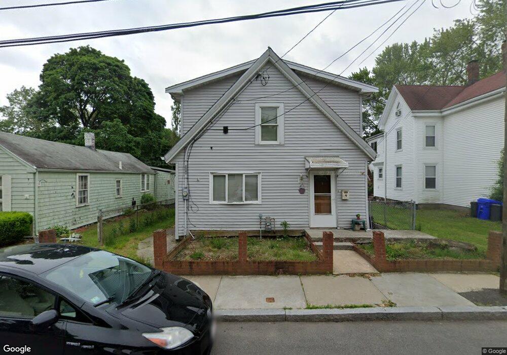 9 Buckingham St, Hyde Park, MA 02136 - photo 1