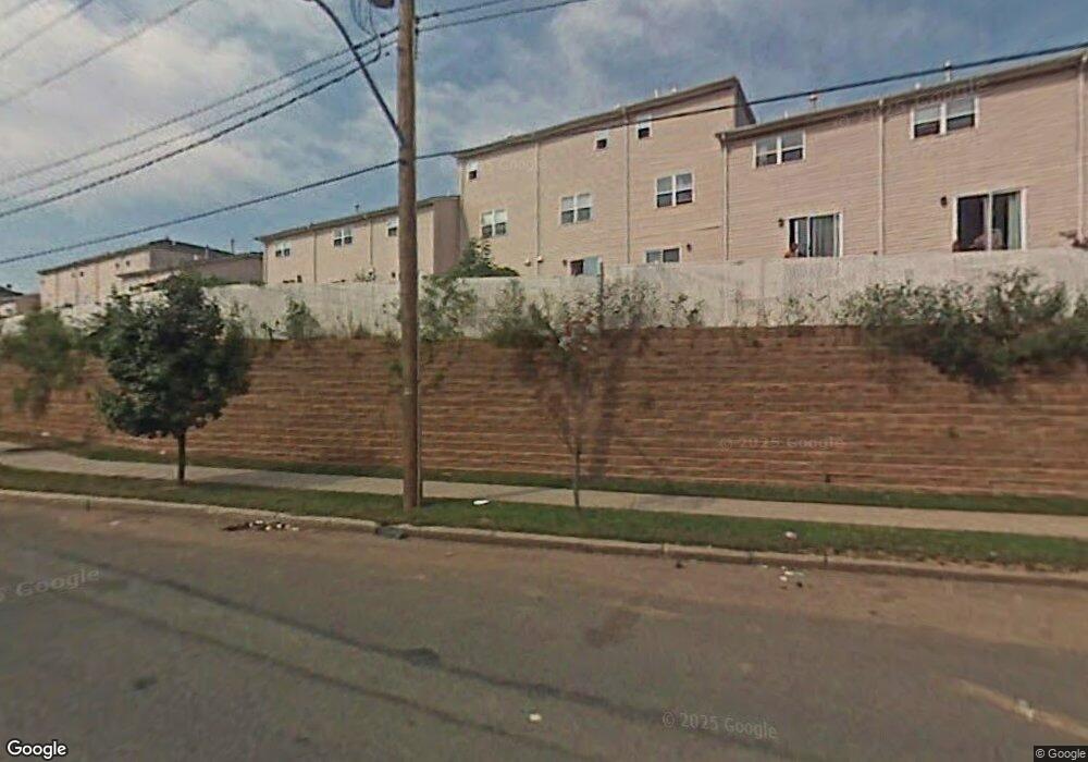 199 Skyline Dr, Staten Island, NY 10304 - photo 1