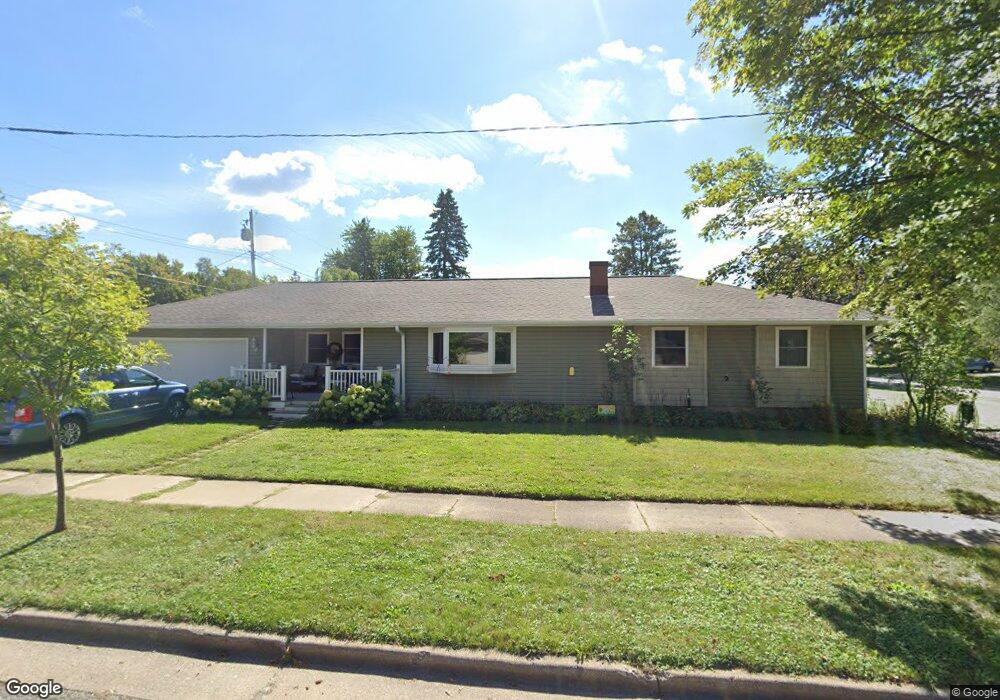 1425 W Taylor St, Appleton, WI 54914 - photo 1