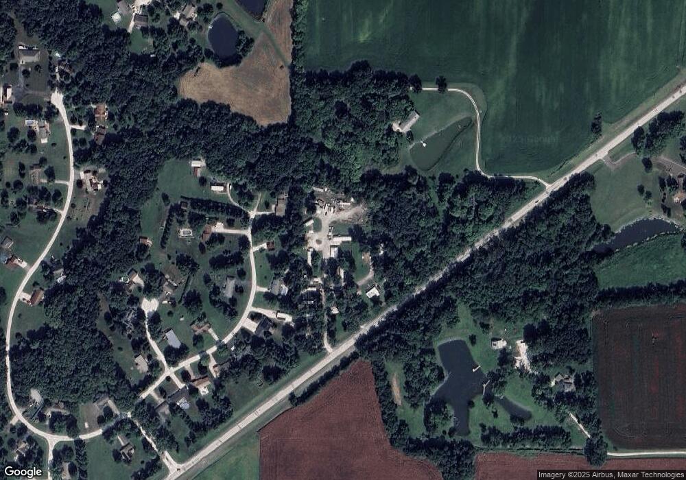 114 Loren Ln, Jacksonville, IL 62650 - photo 1