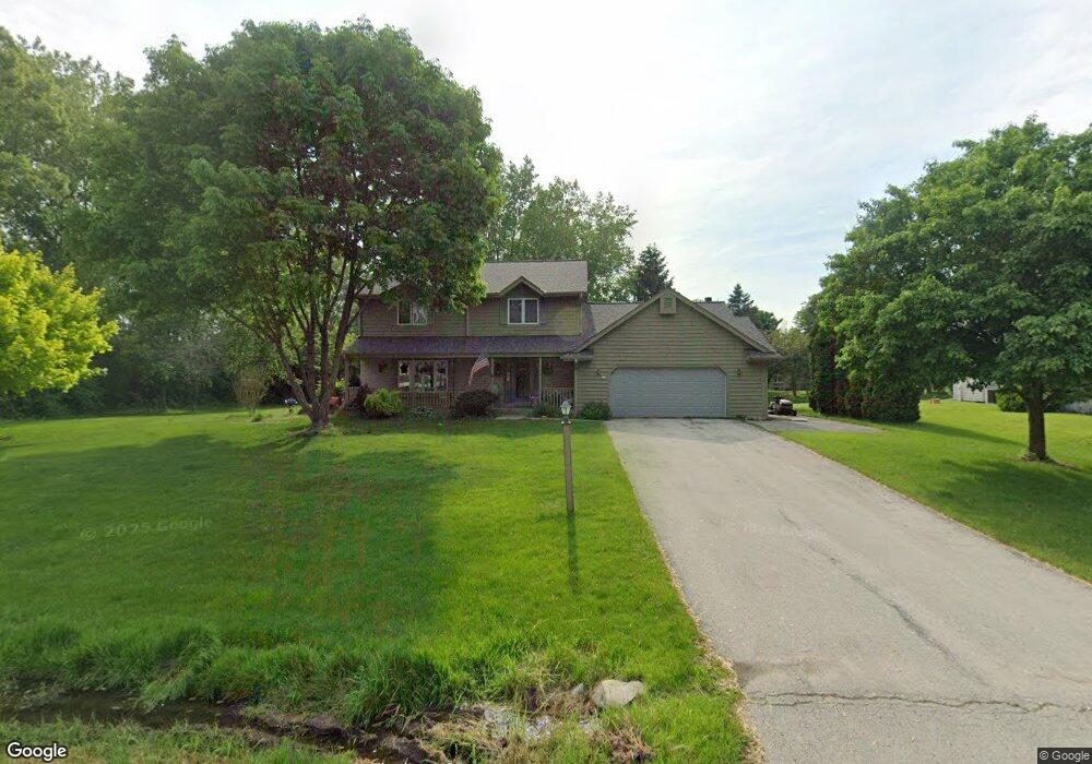 905 Pitzka Rd, Brookfield, WI 53045 - photo 1