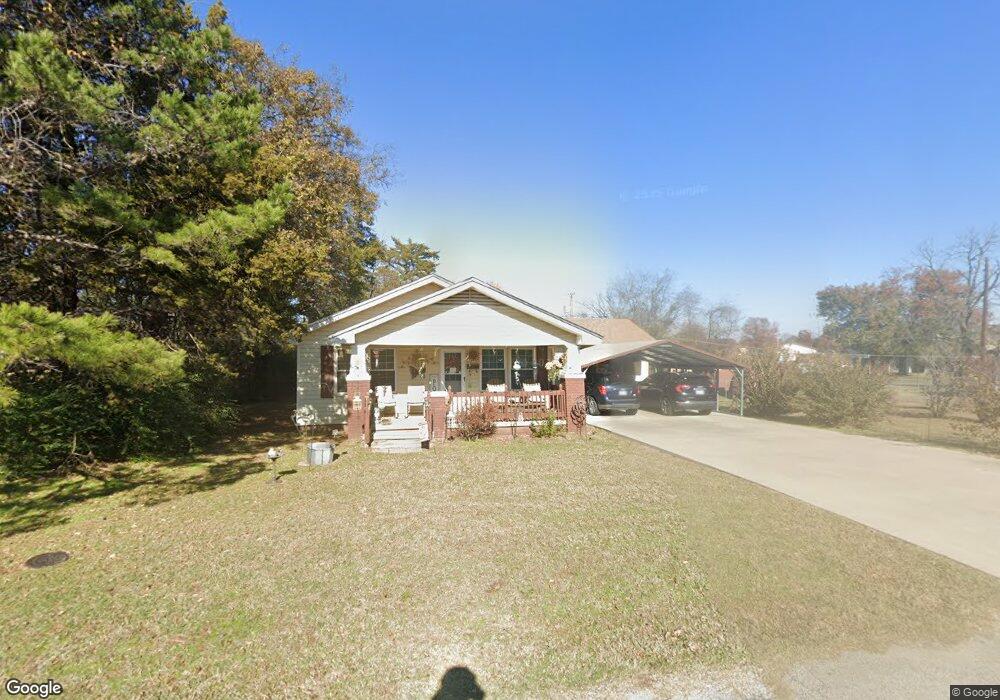 104 E Clegern St, Henryetta, OK 74437 - photo 1
