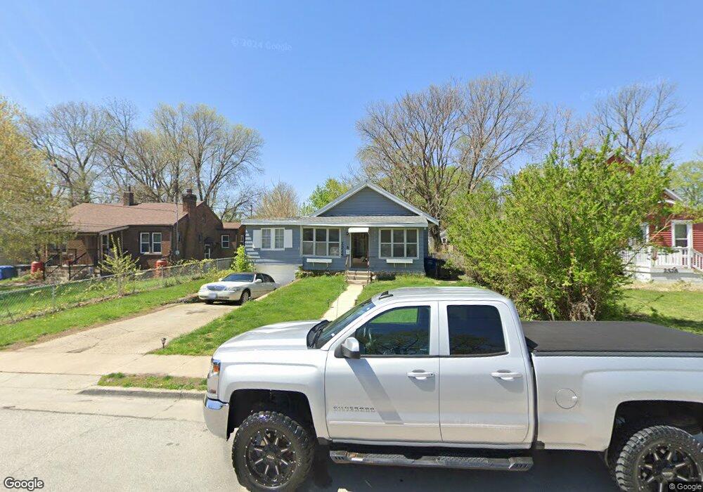2324 44th St, Des Moines, IA 50310 - photo 1