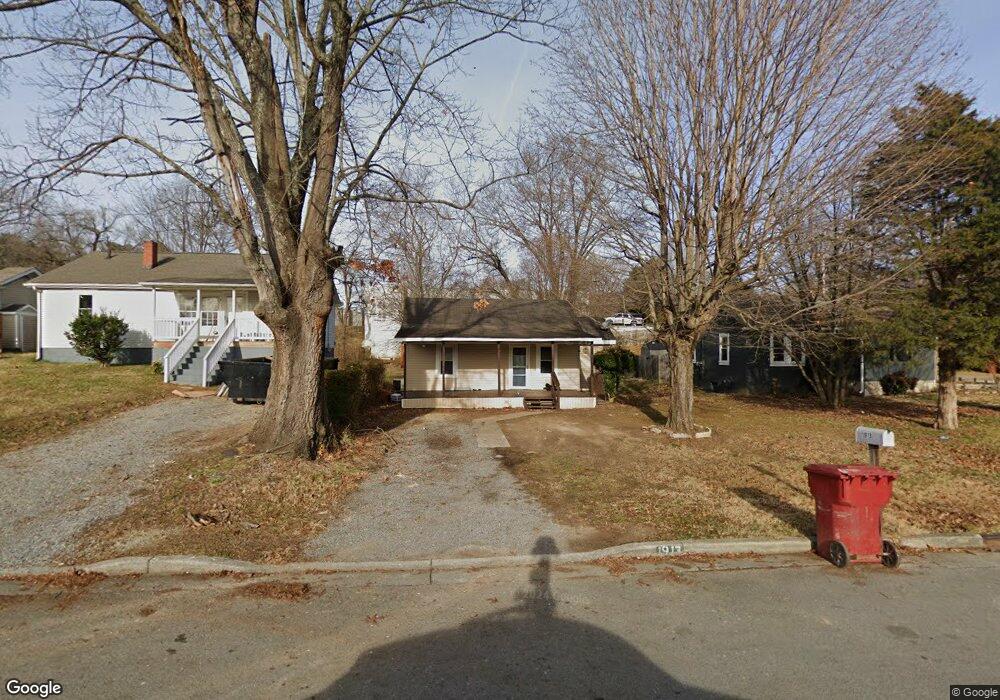 1913 E Watauga Ave, Johnson City, TN 37601 - photo 1