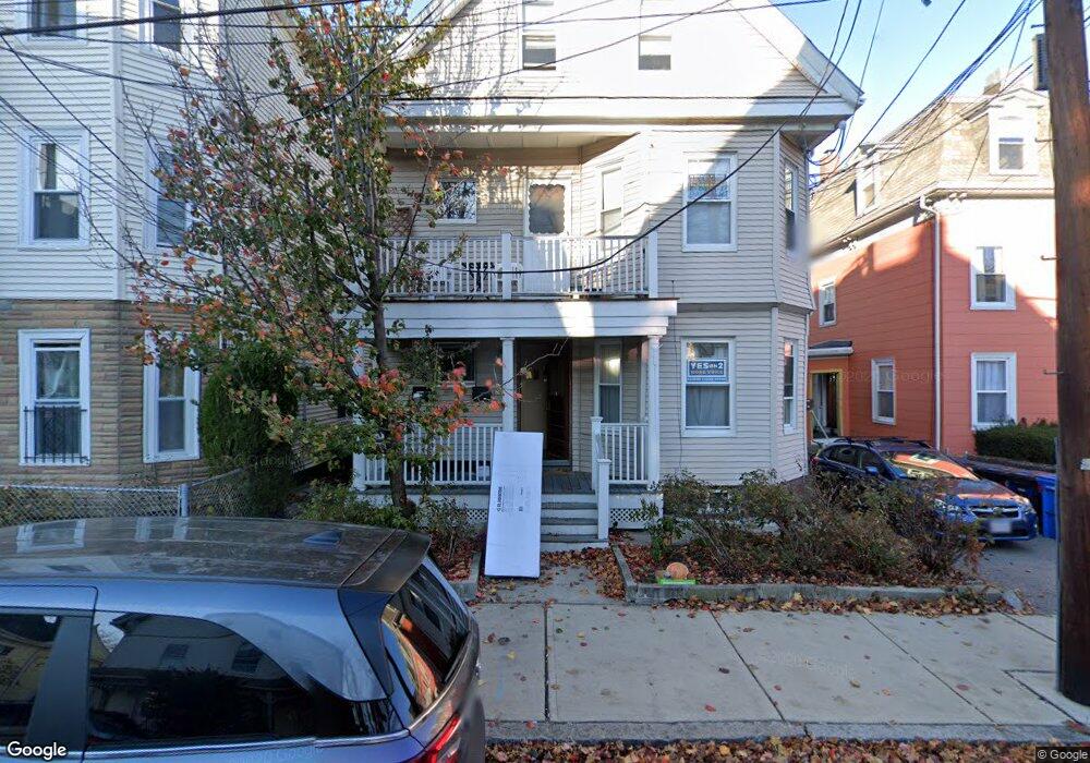 17 Albion St unit 2, Somerville, MA 02143 - photo 1