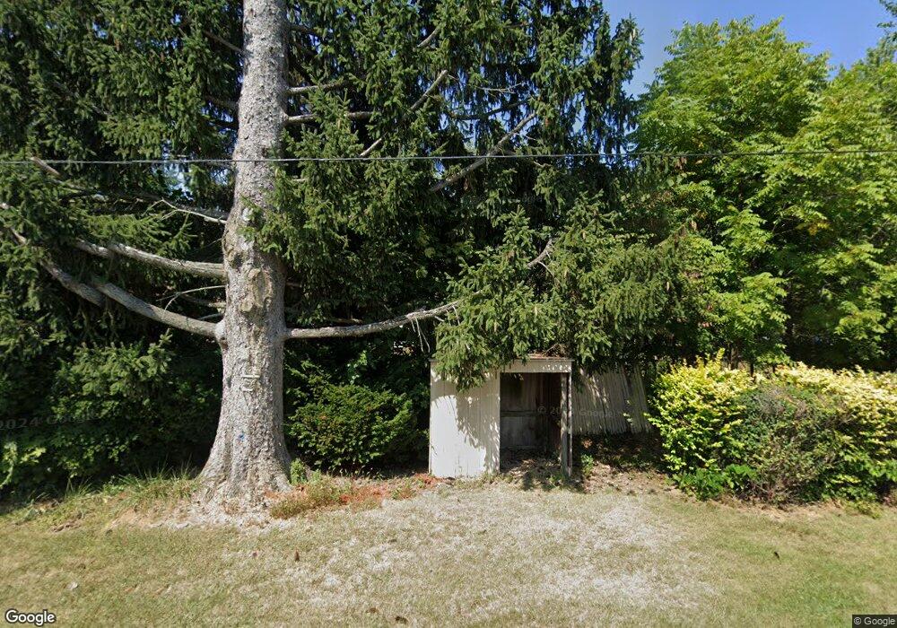 710 Powers Ave, Lima, OH 45801 - photo 1