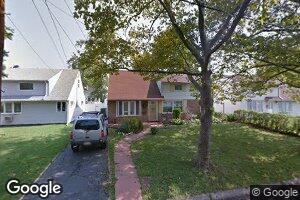 54 Park Ave, Iselin, NJ 08830