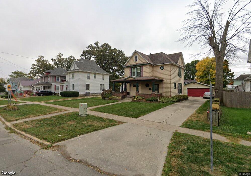 323 S 5th Ave W, Newton, IA 50208 - photo 1