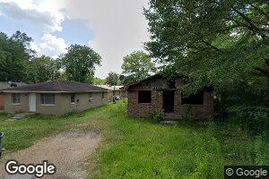 208 Riddle St, Bruce, MS 38915