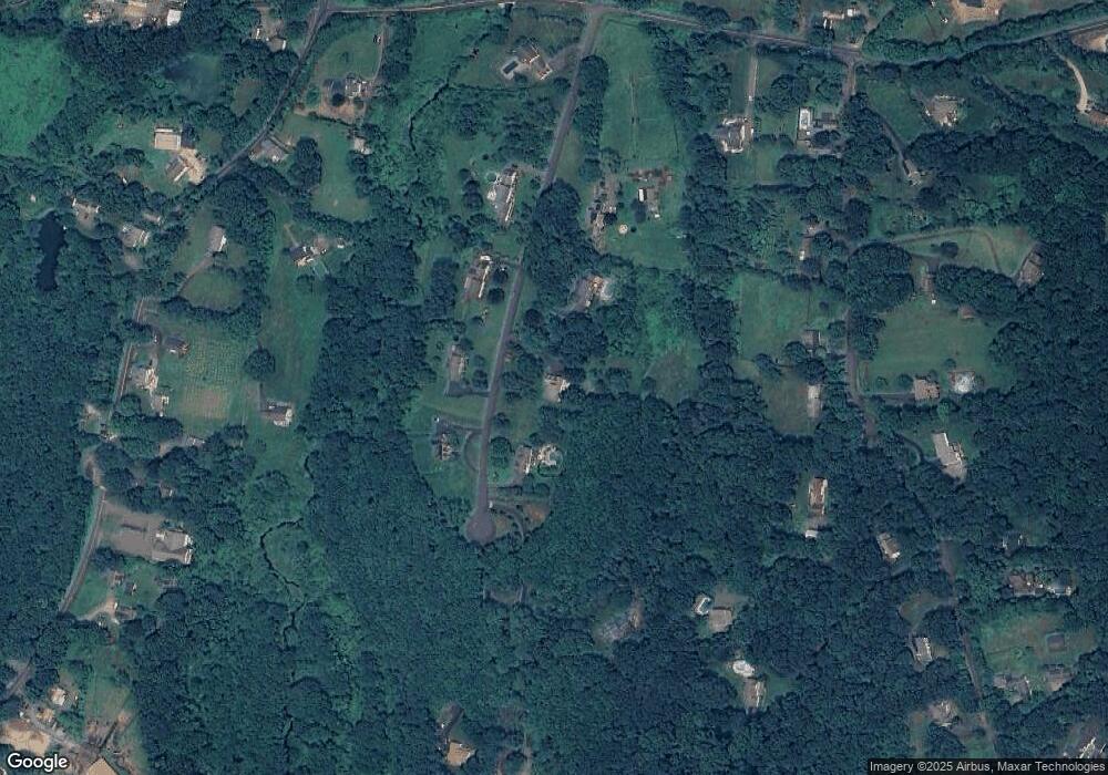 7 Lazybrook Rd, Newtown, CT 06470 - photo 1