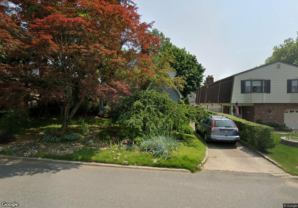 33 Sylvia St, Glen Head, NY 11545 - photo 1