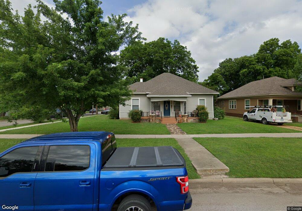 124 G St SW, Ardmore, OK 73401 - photo 1