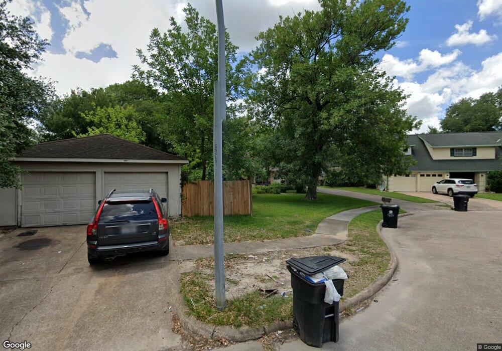 7507 Brushy Ct, Houston, TX 77088 - photo 1