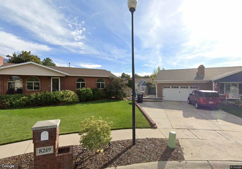8294 S Wayside Dr, Sandy, UT 84094 - photo 1