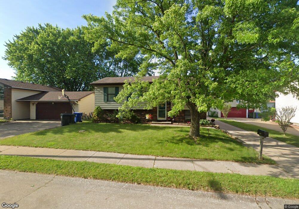 3211 W 64th St, Davenport, IA 52806 - photo 1