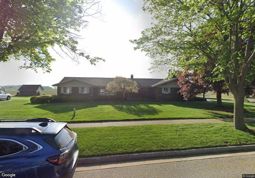 483 Harvest Ln, Frankenmuth, MI 48734 - photo 1