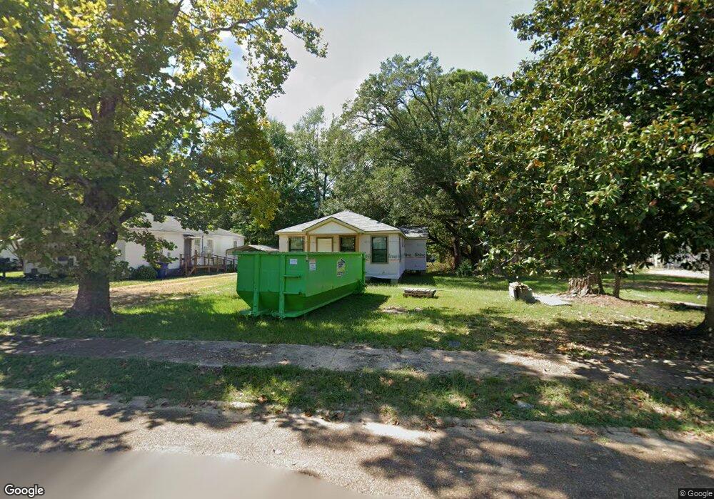 737 Lecompte St, Deridder, LA 70634 - photo 1