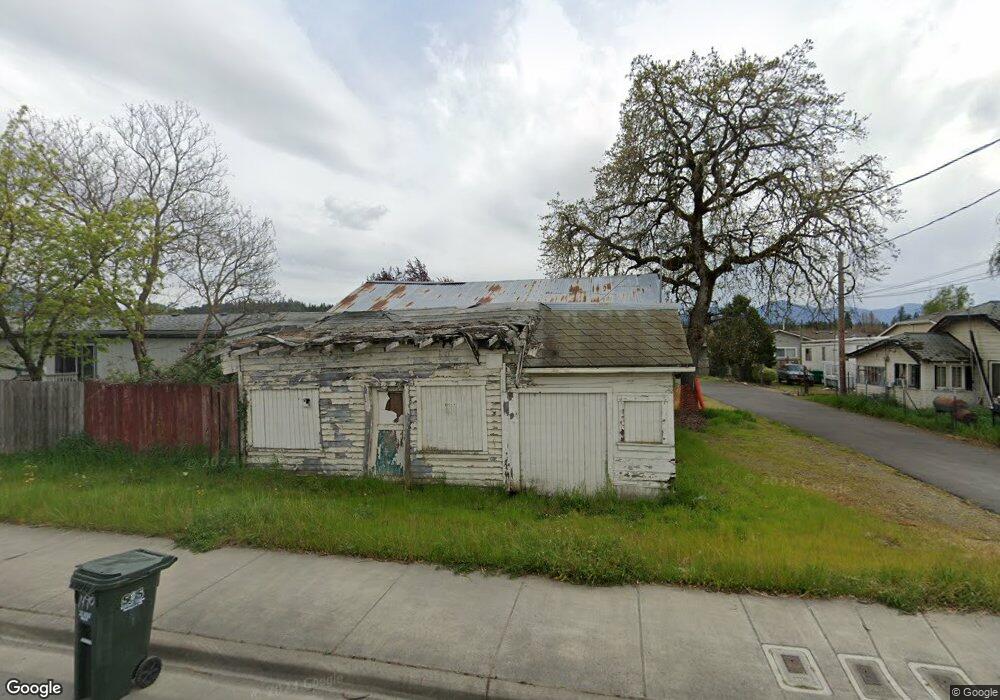 2129 Redwood Ave, Grants Pass, OR 97527 - photo 1