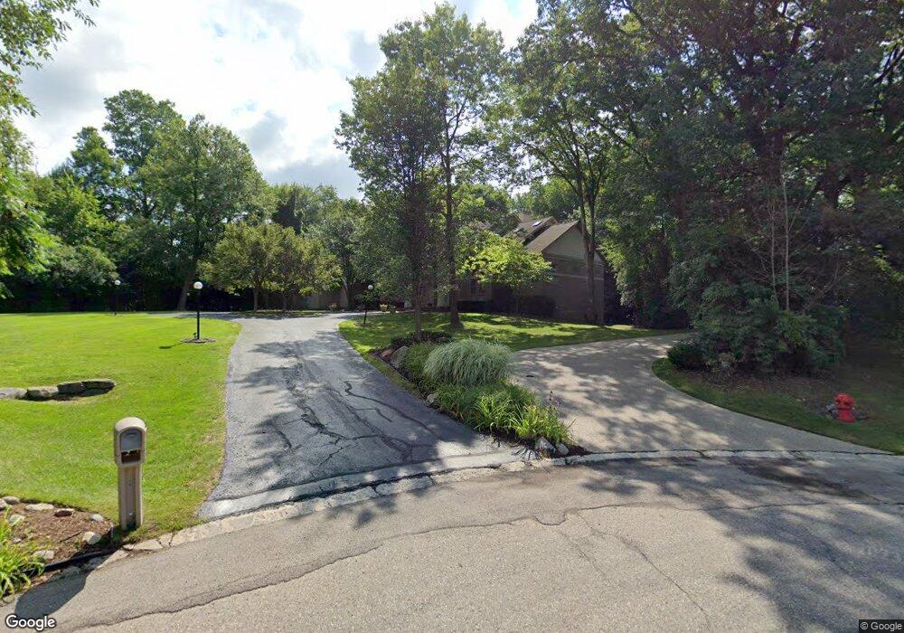 5195 Rector Ct, Bloomfield Hills, MI 48302 - photo 1