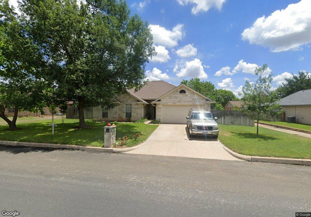 114 Frederick Rd, Fredericksburg, TX 78624 - photo 1