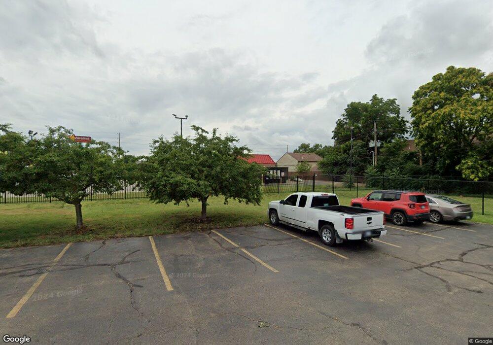 2416 SW 6th Ave, Topeka, KS 66606 - photo 1