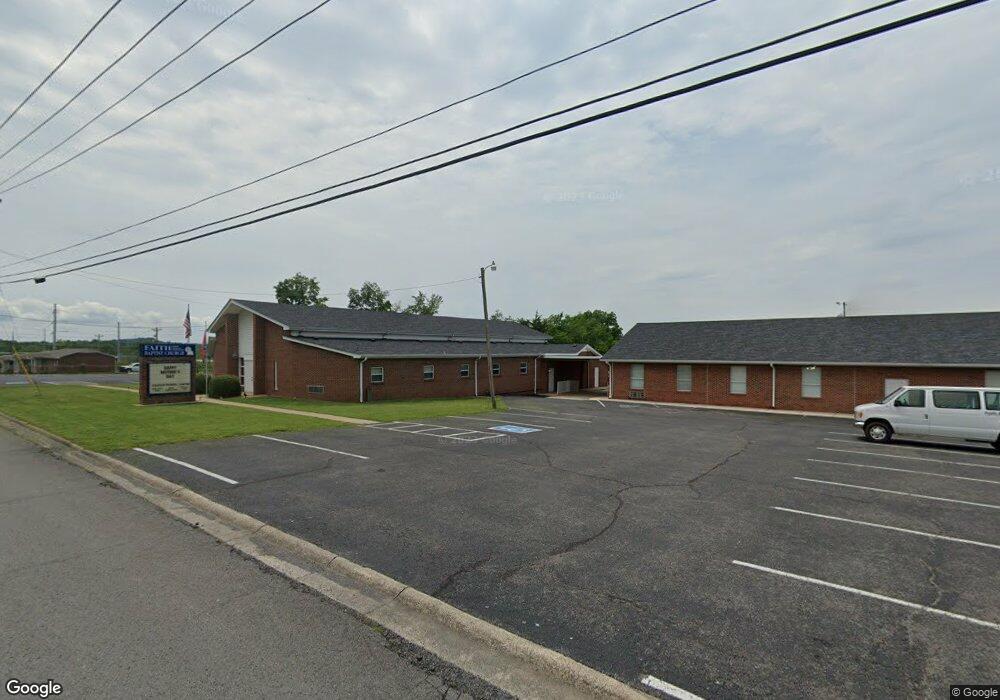 608 Neely Ave, Shelbyville, TN 37160 - photo 1