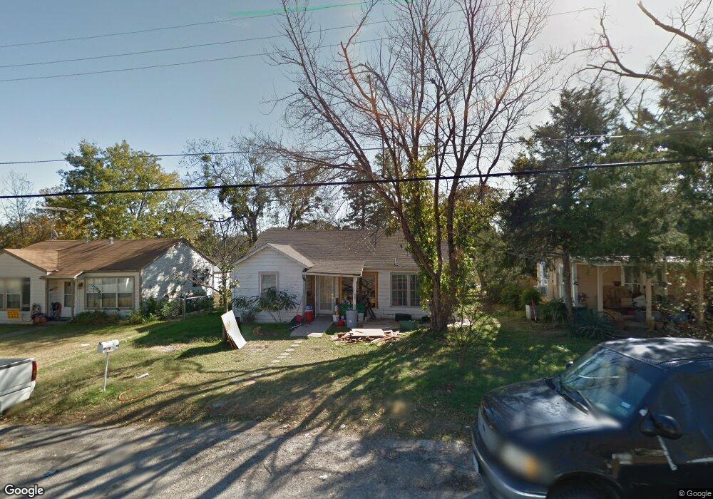 307 Cleveland Ave, Weatherford, TX 76086 - photo 1