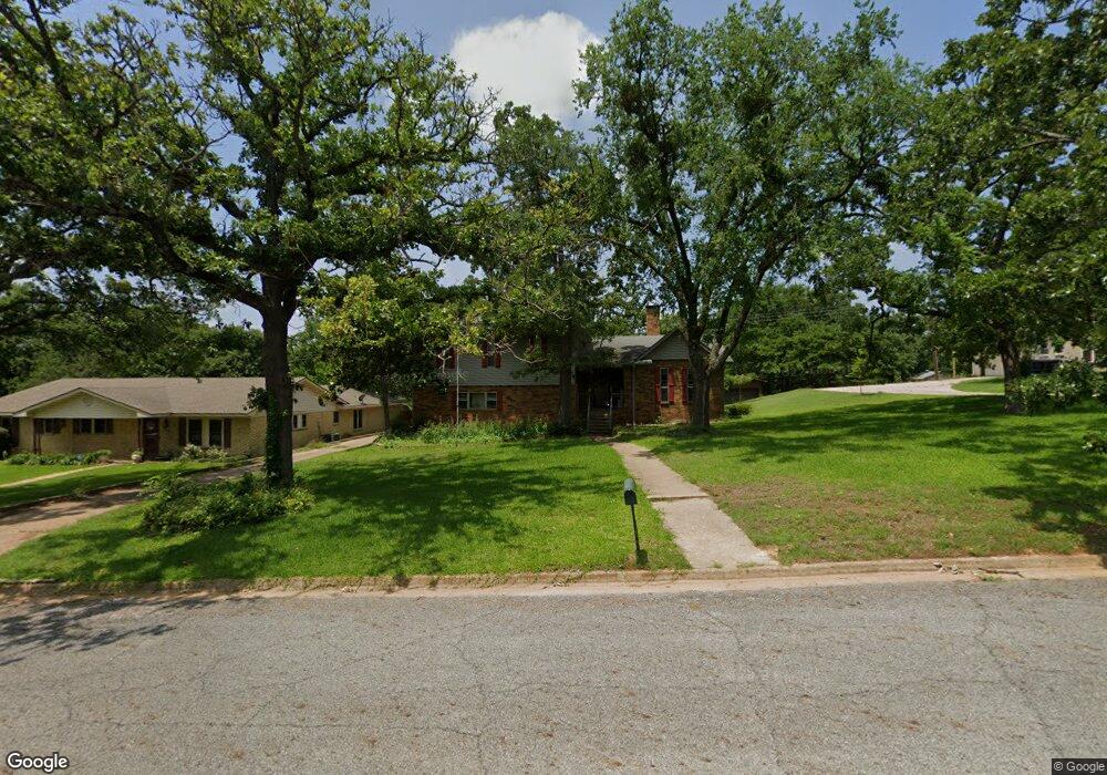 1301 S Lang Ave, Denison, TX 75020 - photo 1