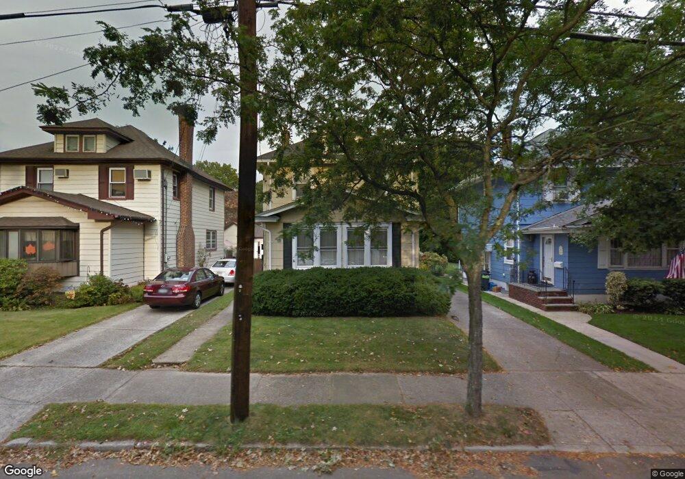 27 Rose Ave, Floral Park, NY 11001 - photo 1