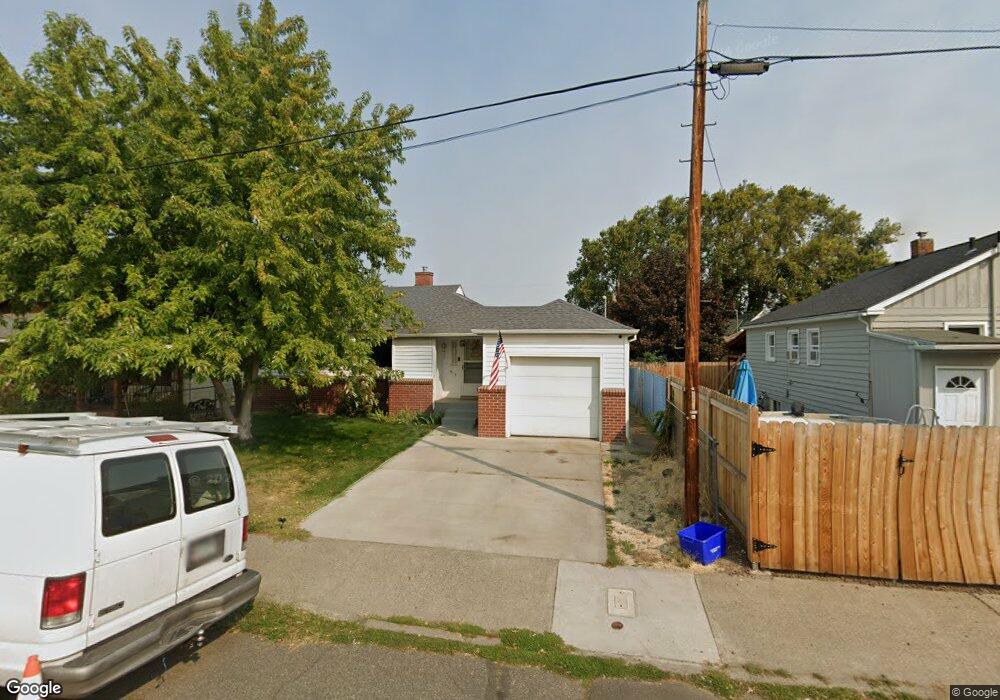 913 E 13th St, the Dalles, OR 97058 - photo 1