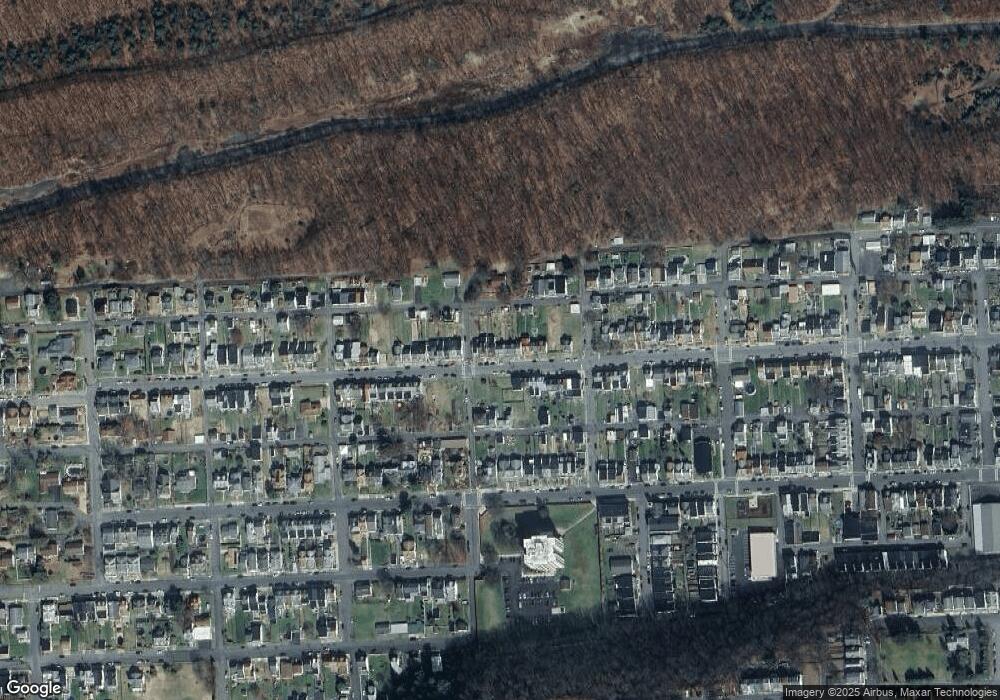 1337 W Walnut St, Coal Township, PA 17866 - photo 1