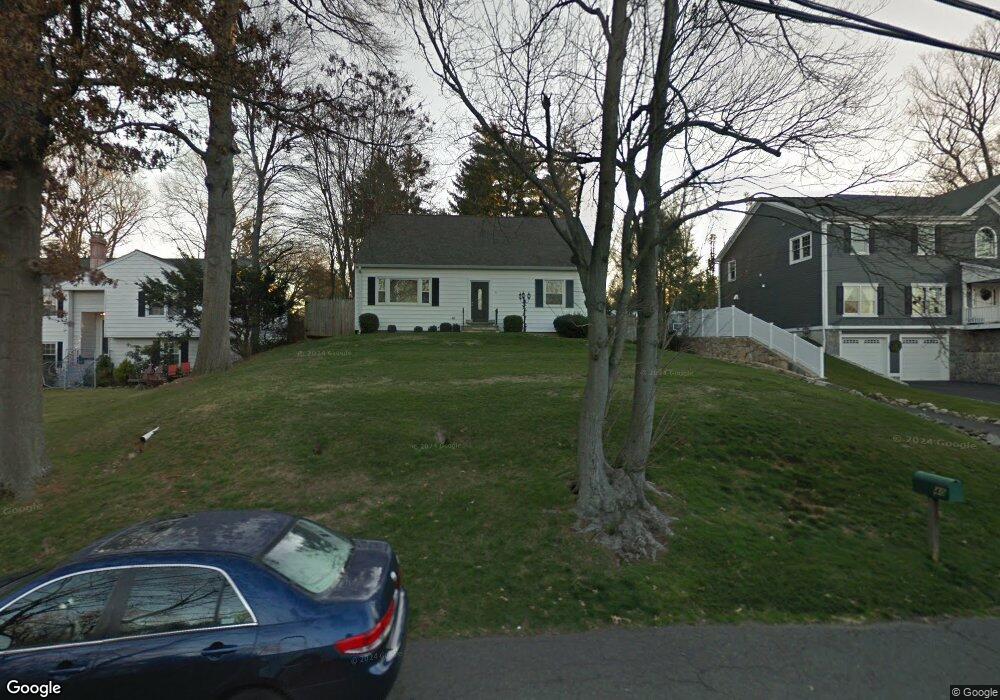 40 Meyer Place, Riverside, CT 06878 - photo 1