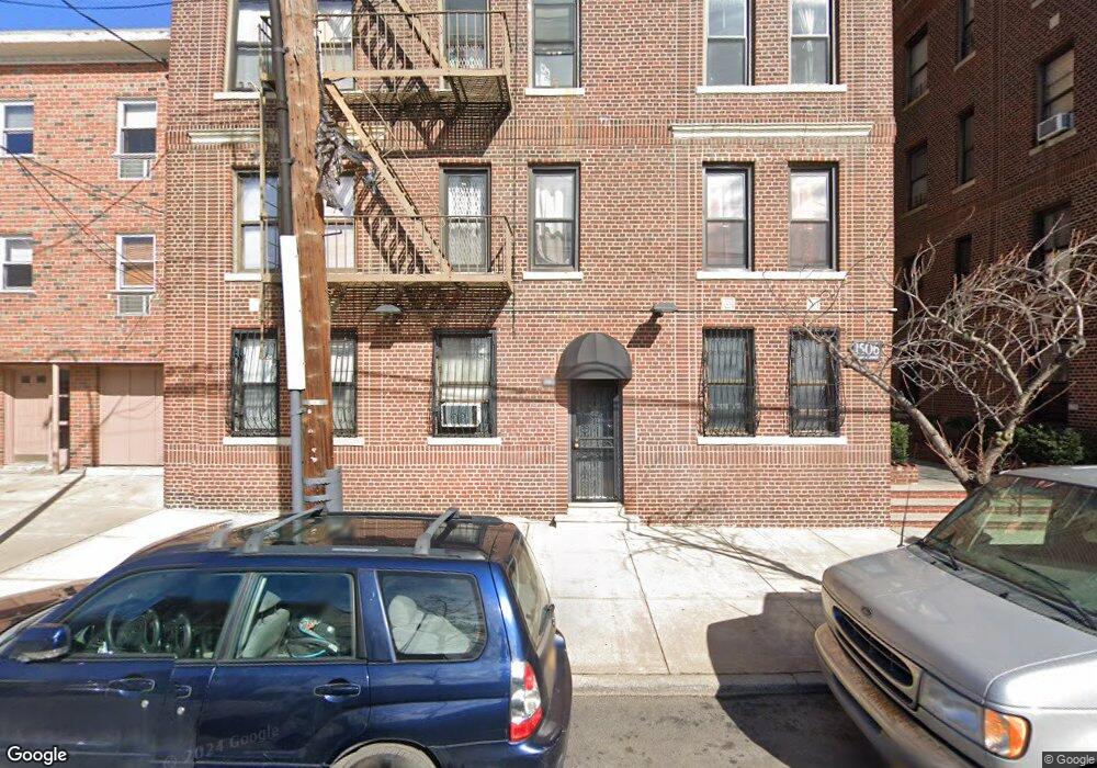 1506 Overing St unit 3C, Bronx, NY 10461 - photo 1