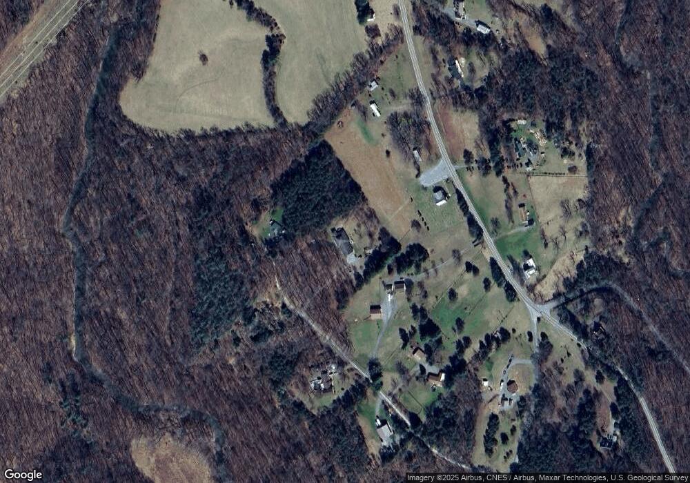 224 Middle Fork Ln, Berkeley Springs, WV 25411 - photo 1