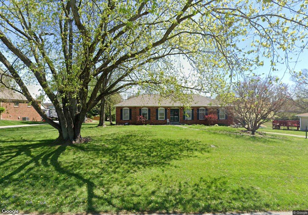 834 Springhill Ln, Frankfort, KY 40601 - photo 1