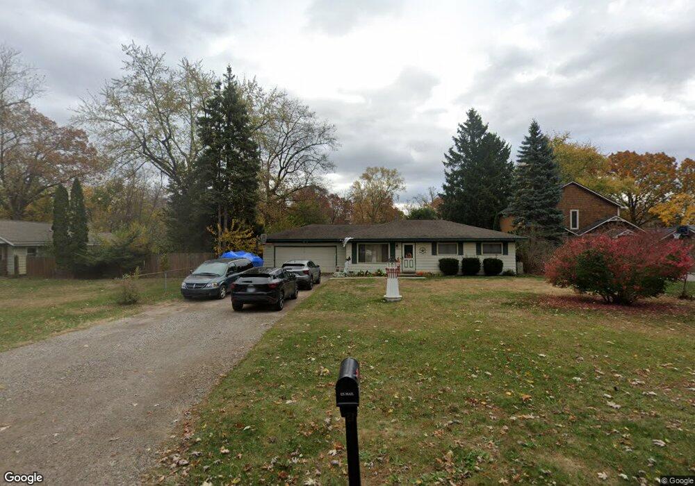 2425 Archdale, West Bloomfield, MI 48324 - photo 1