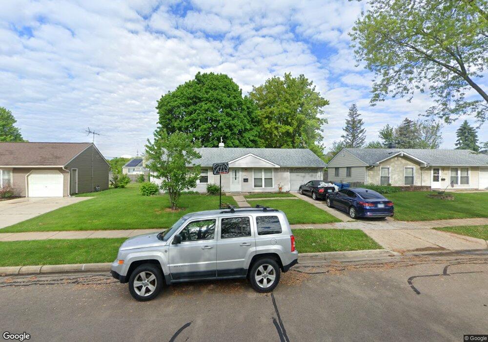 1330 N Elmwood Dr, Aurora, IL 60506 - photo 1