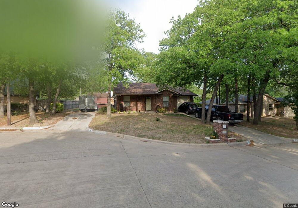 817 Red Oak Ct, Azle, TX 76020 - photo 1