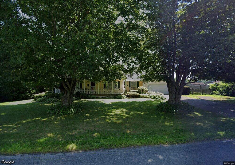 102 Russell St, Sunderland, MA 01375 - photo 1