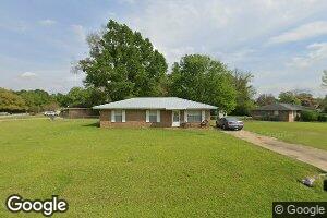 1239 Nixon Dr, Albany, GA 31705