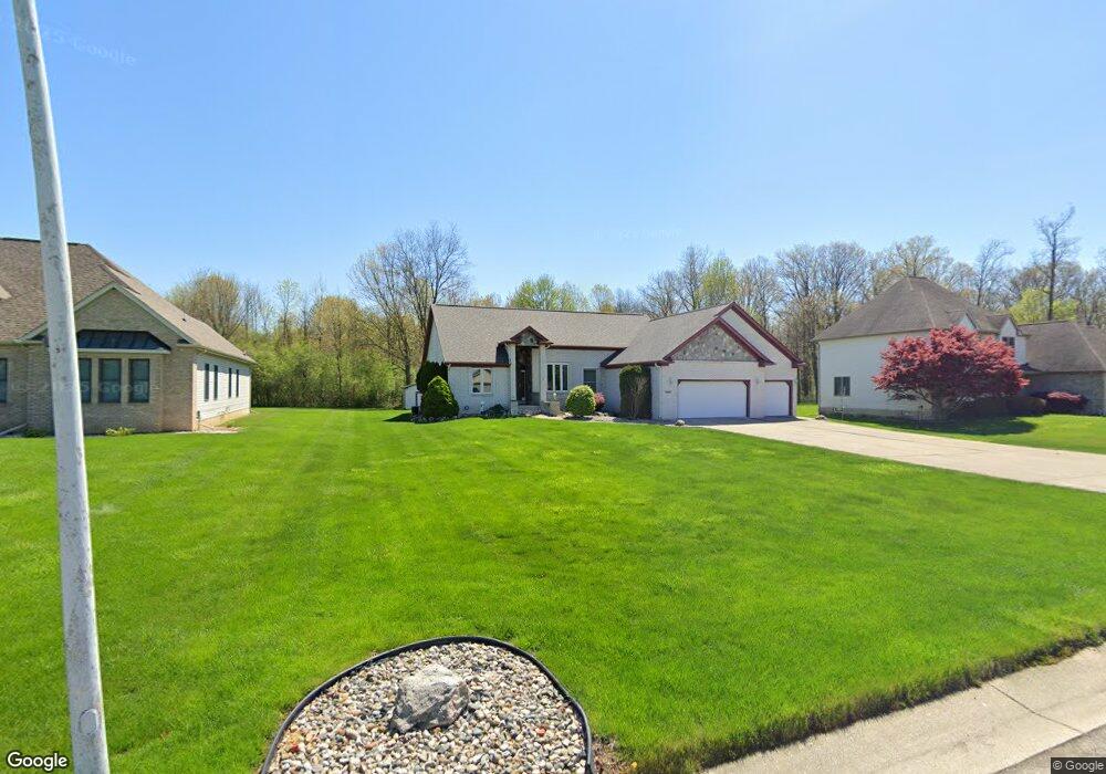 1065 Royalcrest Dr, Flint, MI 48532 - photo 1
