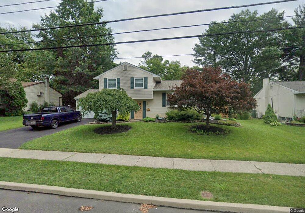 25 Kirby Dr, Morrisville, PA 19067 - photo 1