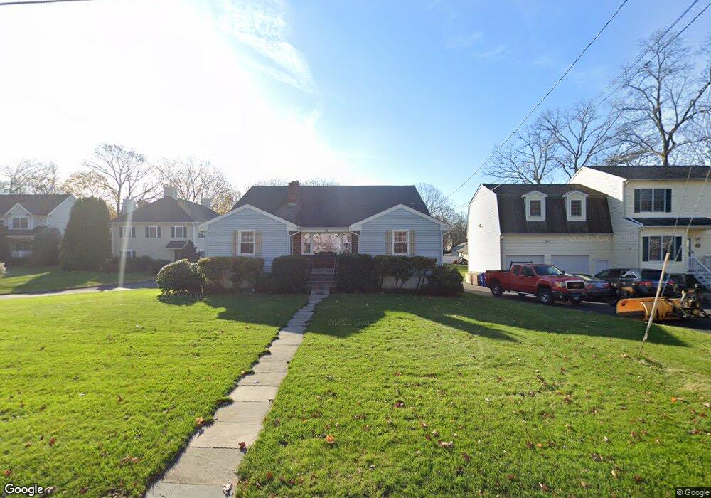 40 Hollow Tree Rd, Norwalk, CT 06854 - photo 1