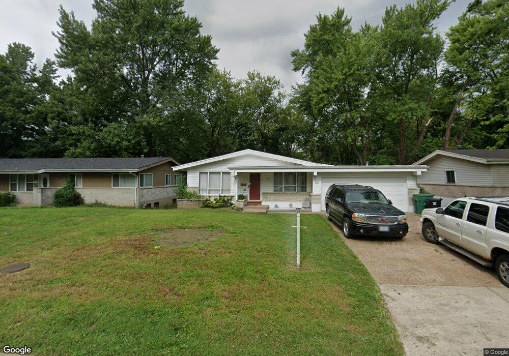 10727 Hallwood Dr, Saint Louis, MO 63136 - photo 1