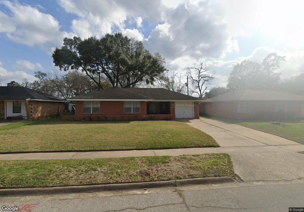 911 Stonecrest Dr, Houston, TX 77018 - photo 1