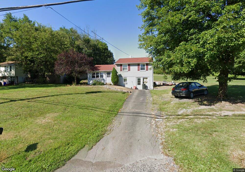 1405 Chestnut Grove Rd, Pottstown, PA 19464 - photo 1