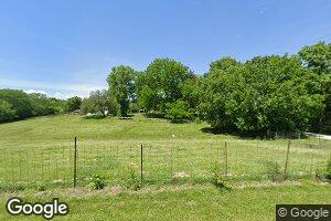 25371 E County Line Rd, Waggoner, IL 62572