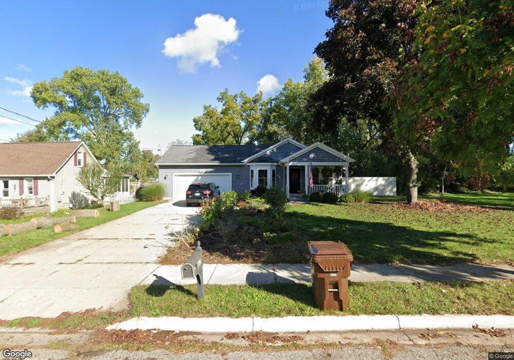 1206 Reo Rd, Lansing, MI 48910 - photo 1