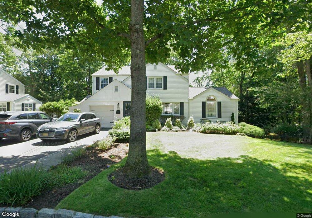 52 Forest Rd, Demarest, NJ 07627 - photo 1